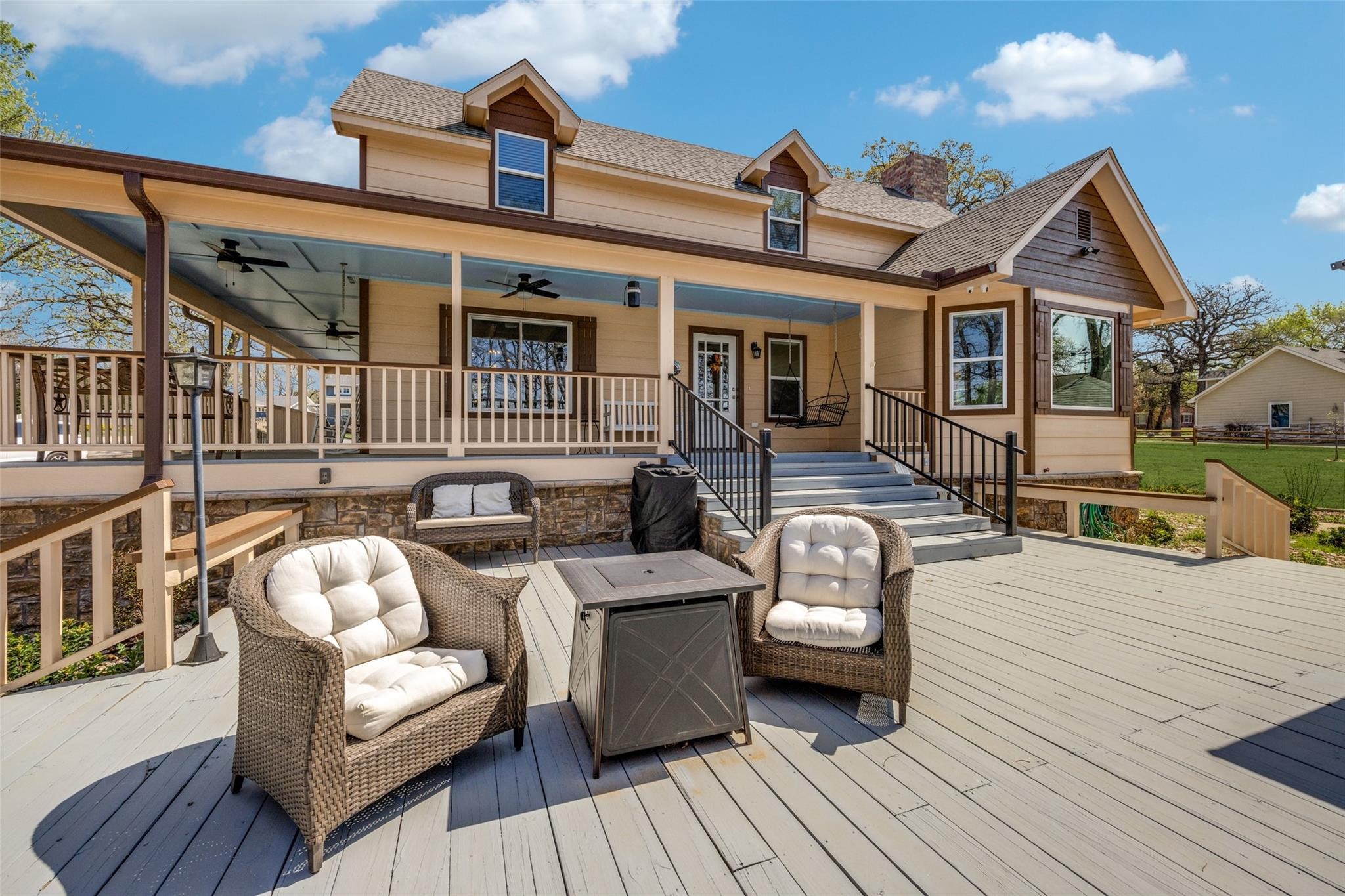 810 Kiowa Drive E Lake Kiowa TX 76240