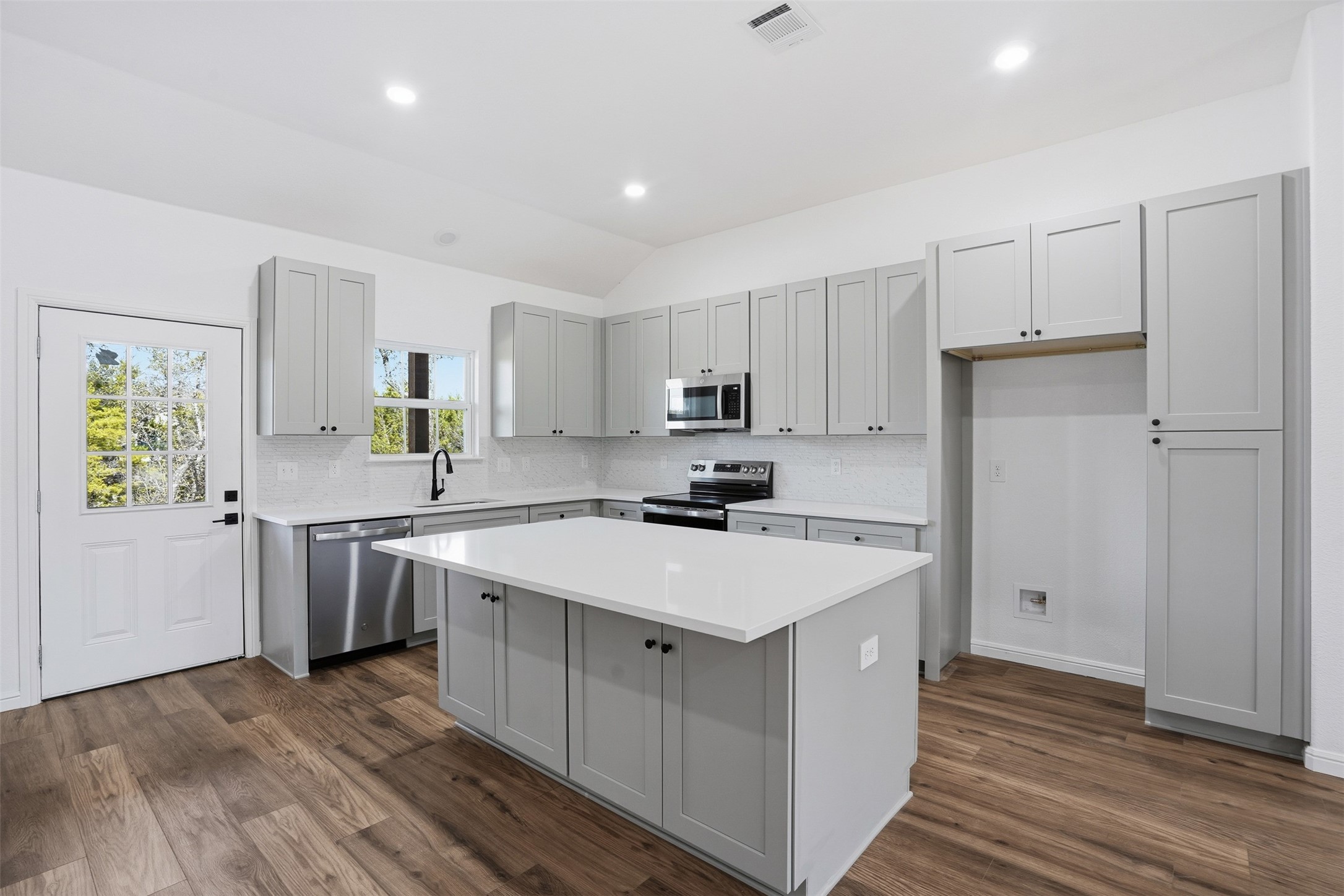 1508 Anaconda Trail Granbury TX 76048