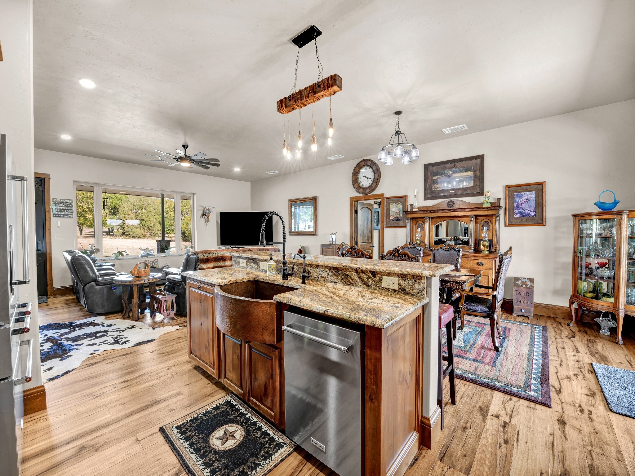 30 Hillside Ridge Court Mineral Wells TX 76067
