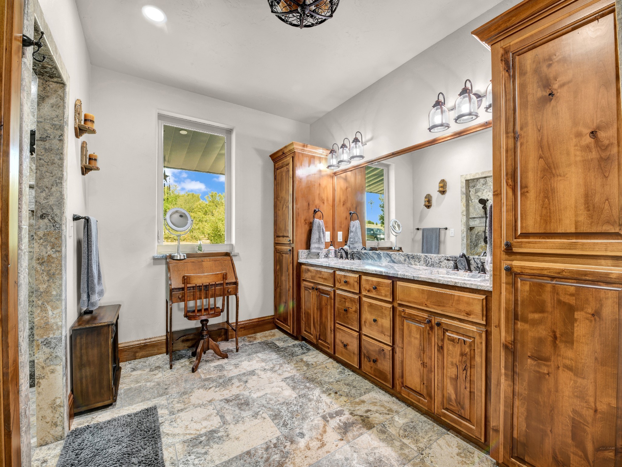 30 Hillside Ridge Court Mineral Wells TX 76067