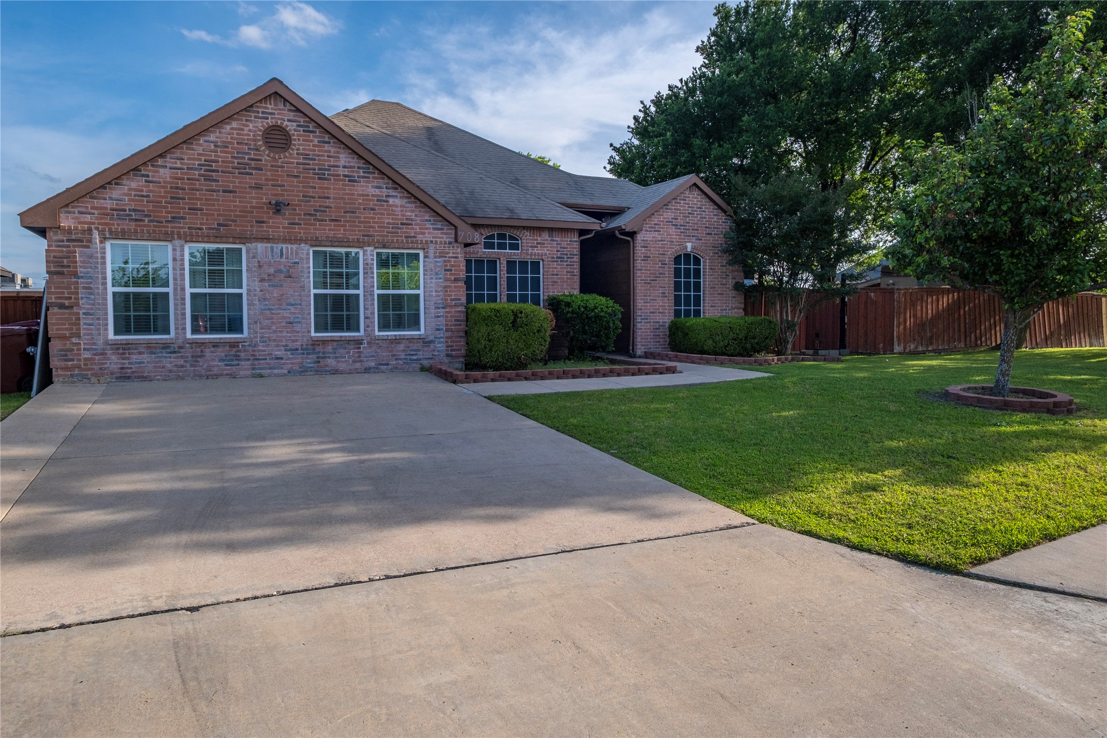 708 Valley Court Royse City TX 75189