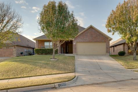 2928 Greenway Drive Burleson TX 76028