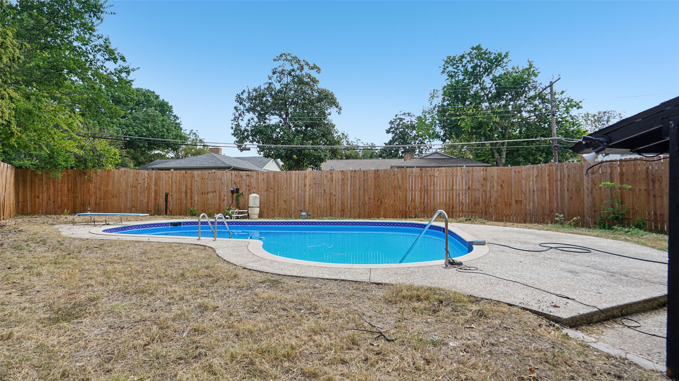 8036 Woodhue Circle Dallas TX 75228
