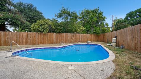 8036 Woodhue Circle Dallas TX 75228
