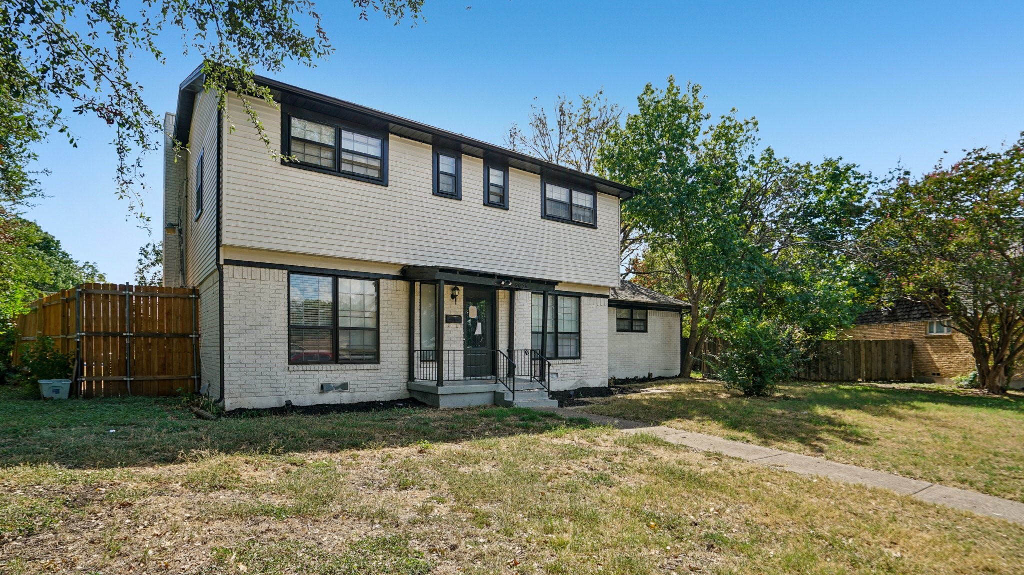 8036 Woodhue Circle Dallas TX 75228
