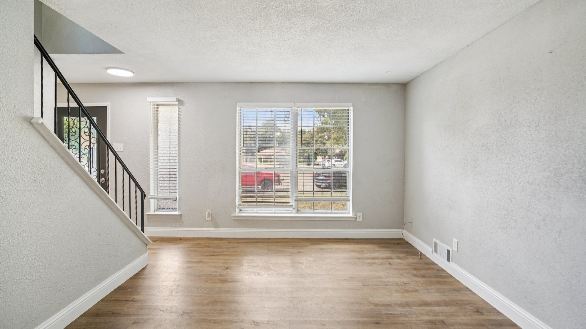 8036 Woodhue Circle Dallas TX 75228