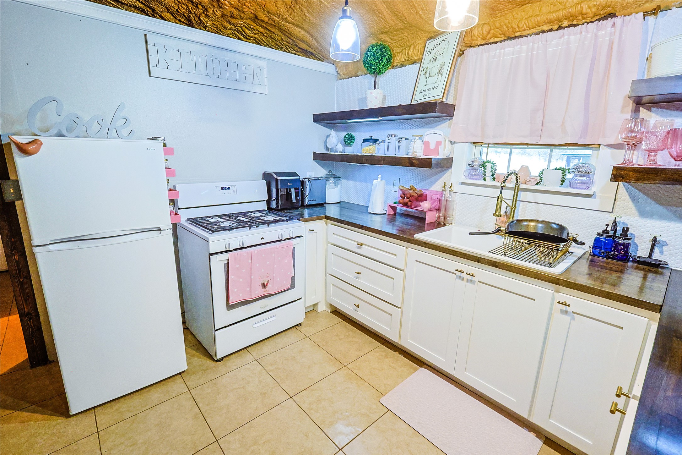 9625 State Highway 220 Hico TX 76457