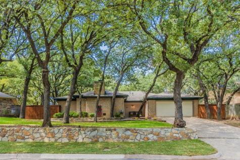2806 Woodshire Drive Arlington TX 76016