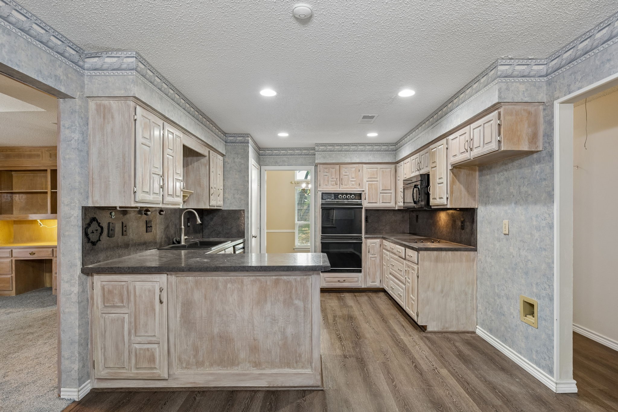 4317 Pear Trail Mesquite TX 75150