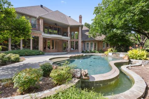 9922 Lakeway Court Dallas TX 75230