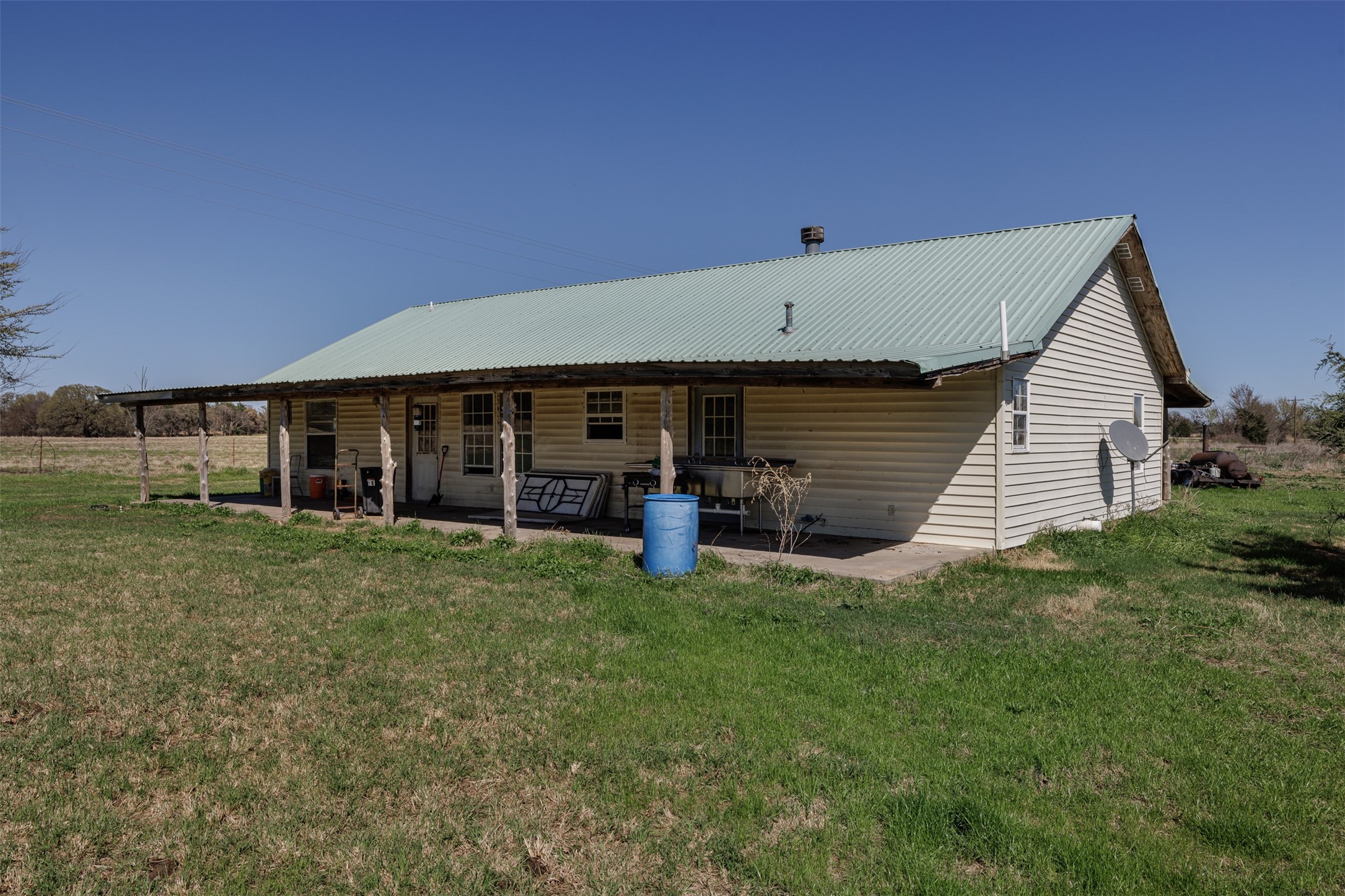 267 County Road 2150 Telephone TX 75446