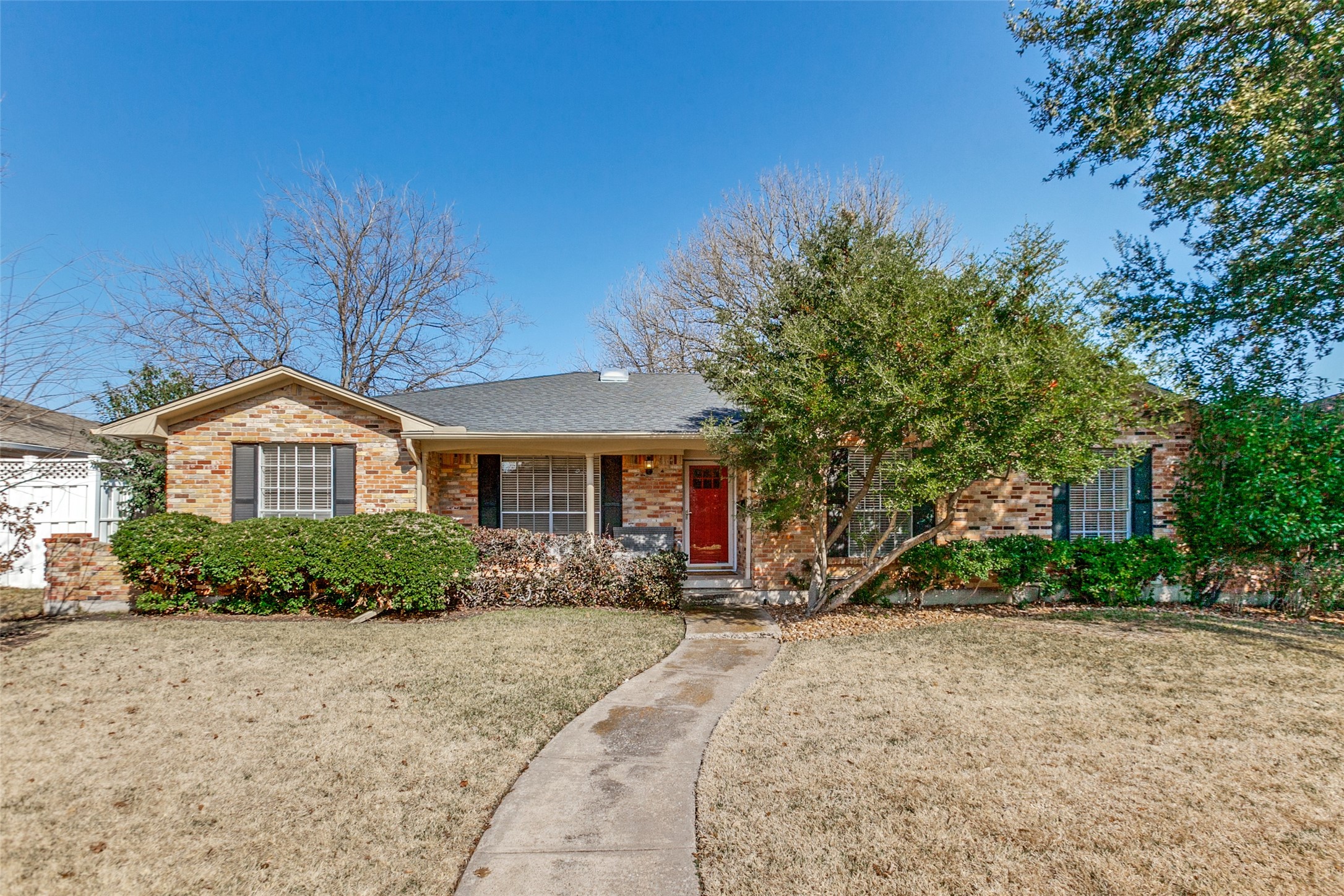 7721 La Manga Drive Dallas TX 75248