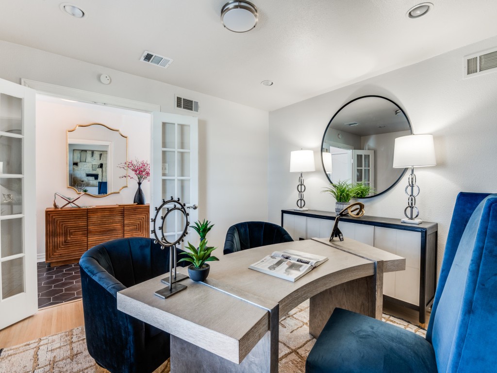 806 Knott Place Dallas TX 75208