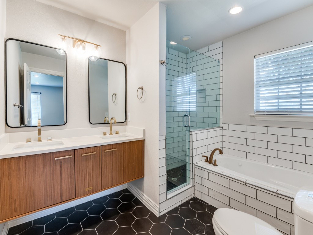 806 Knott Place Dallas TX 75208