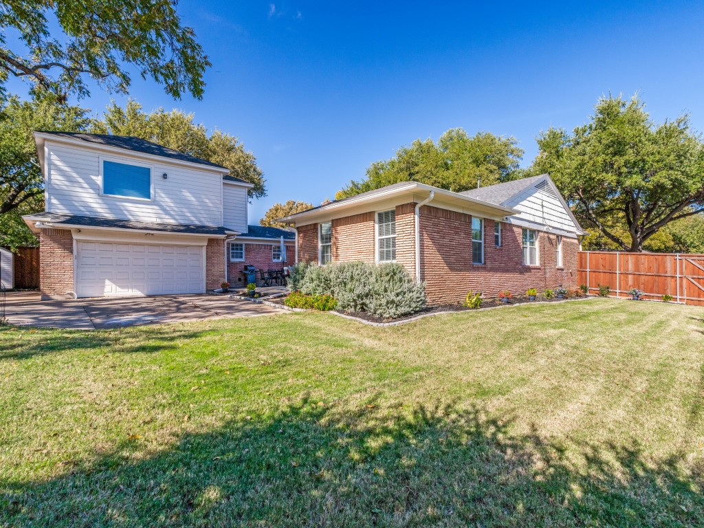 806 Knott Place Dallas TX 75208