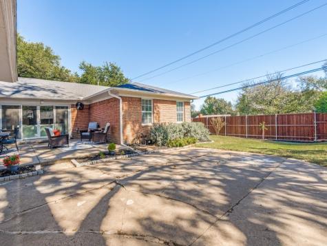 806 Knott Place Dallas TX 75208