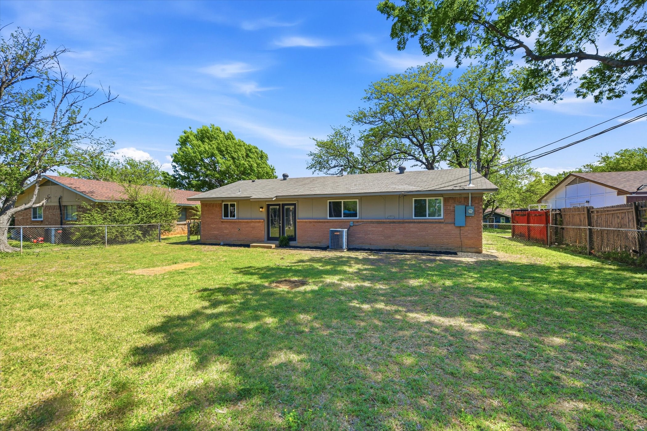 615 Calder Avenue Duncanville TX 75116