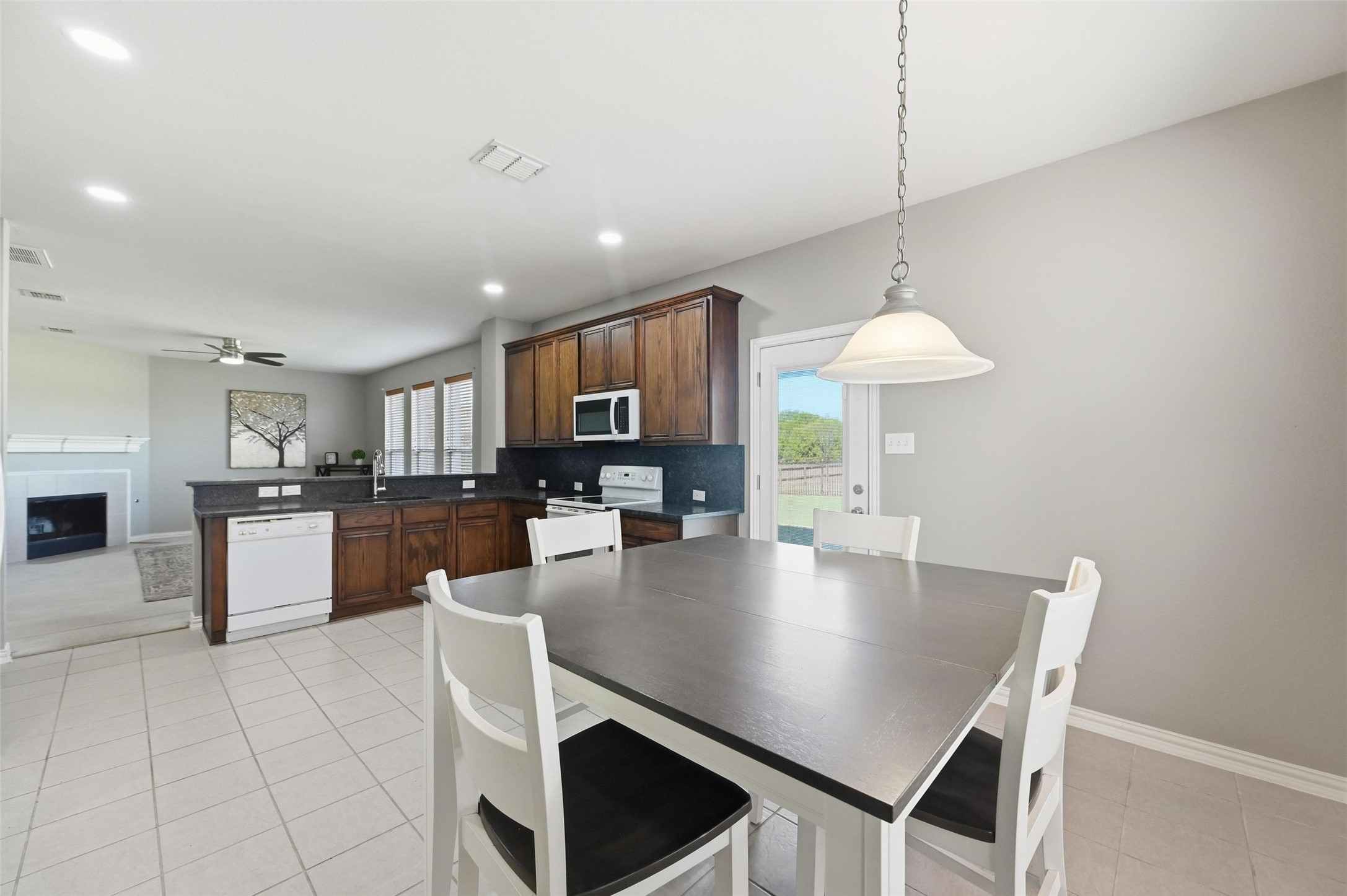 7807 Enchanted Isle Drive Arlington TX 76016