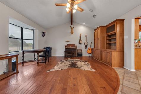 2321 County Road 2360 Decatur TX 76234