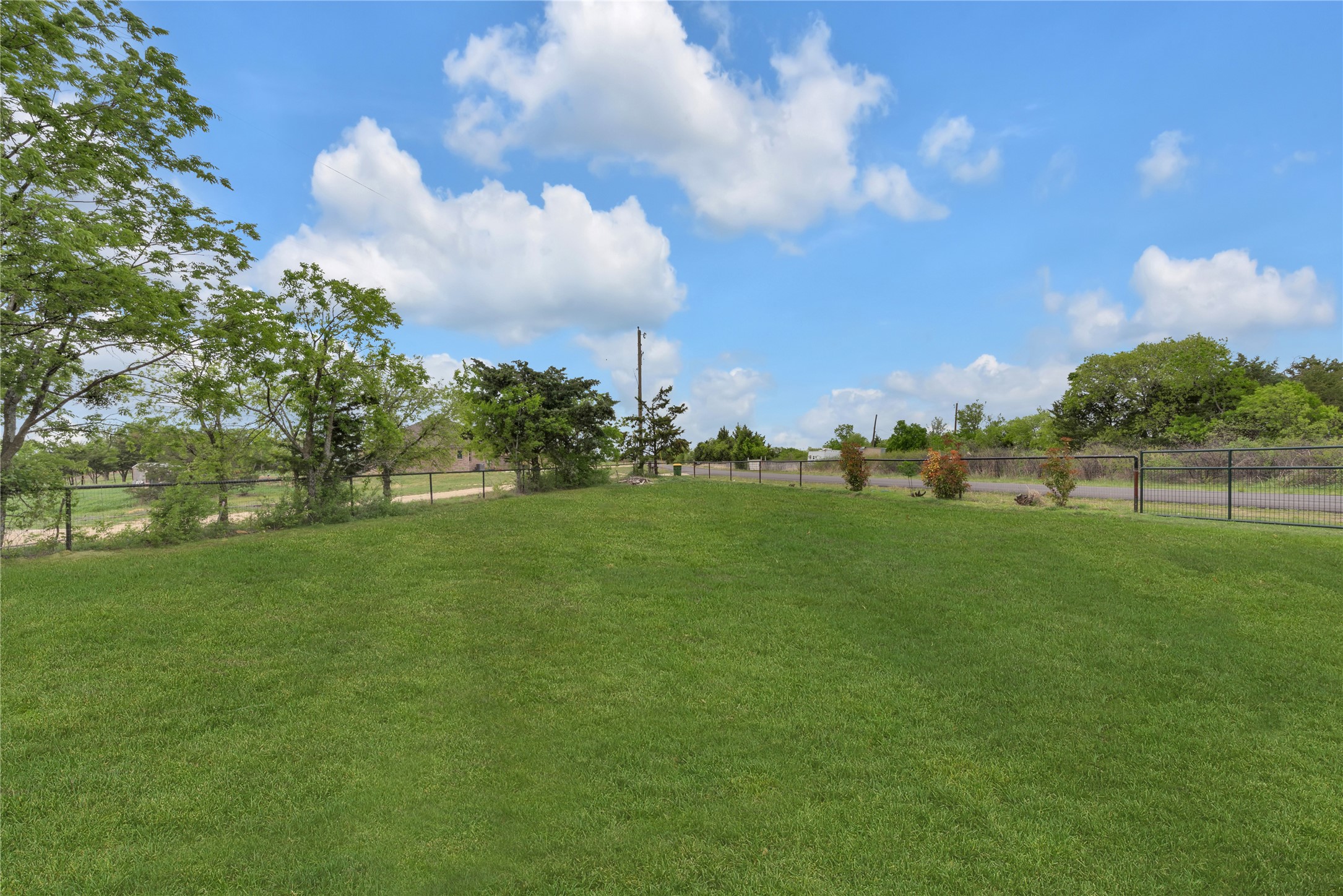 2321 County Road 2360 Decatur TX 76234