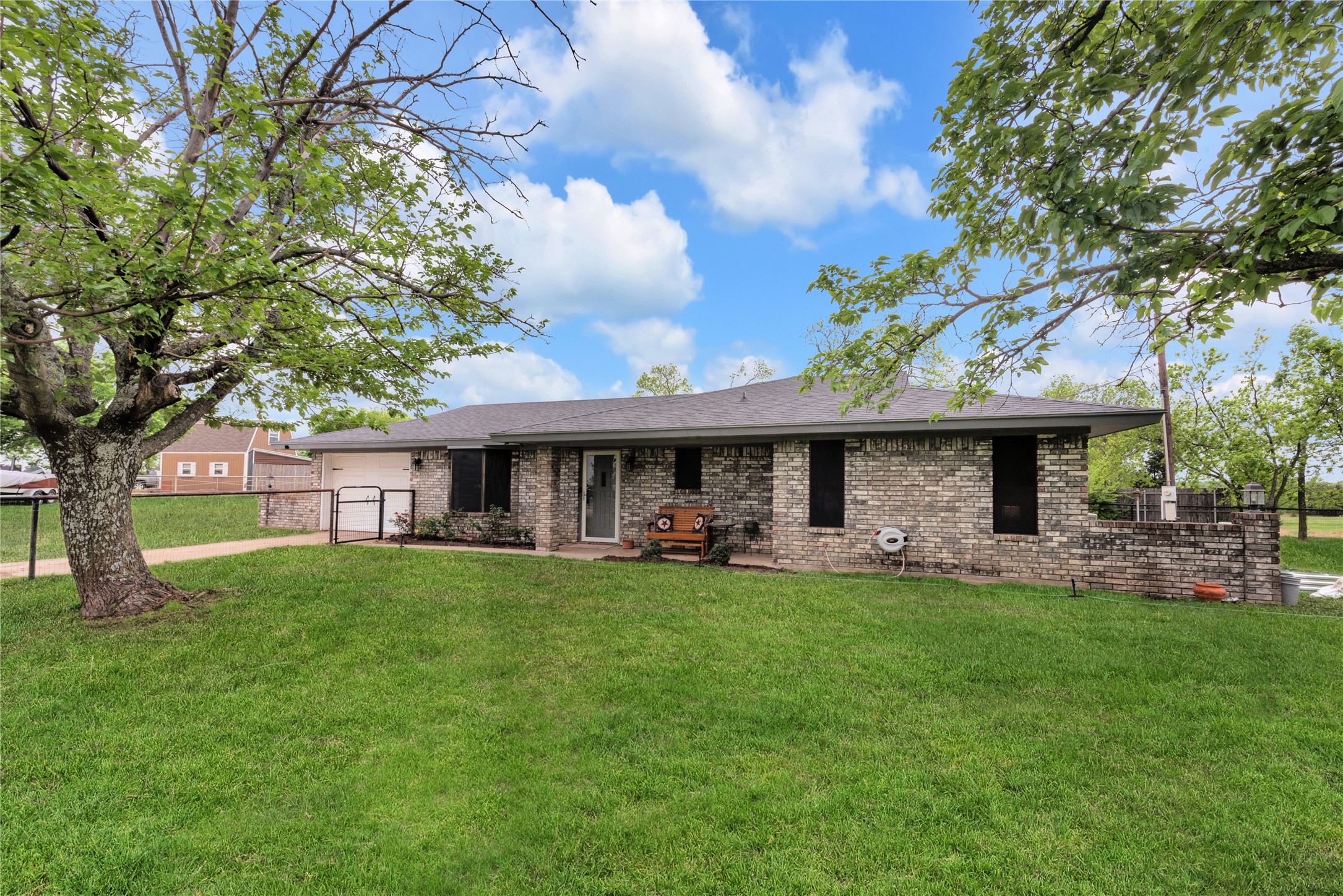 2321 County Road 2360 Decatur TX 76234