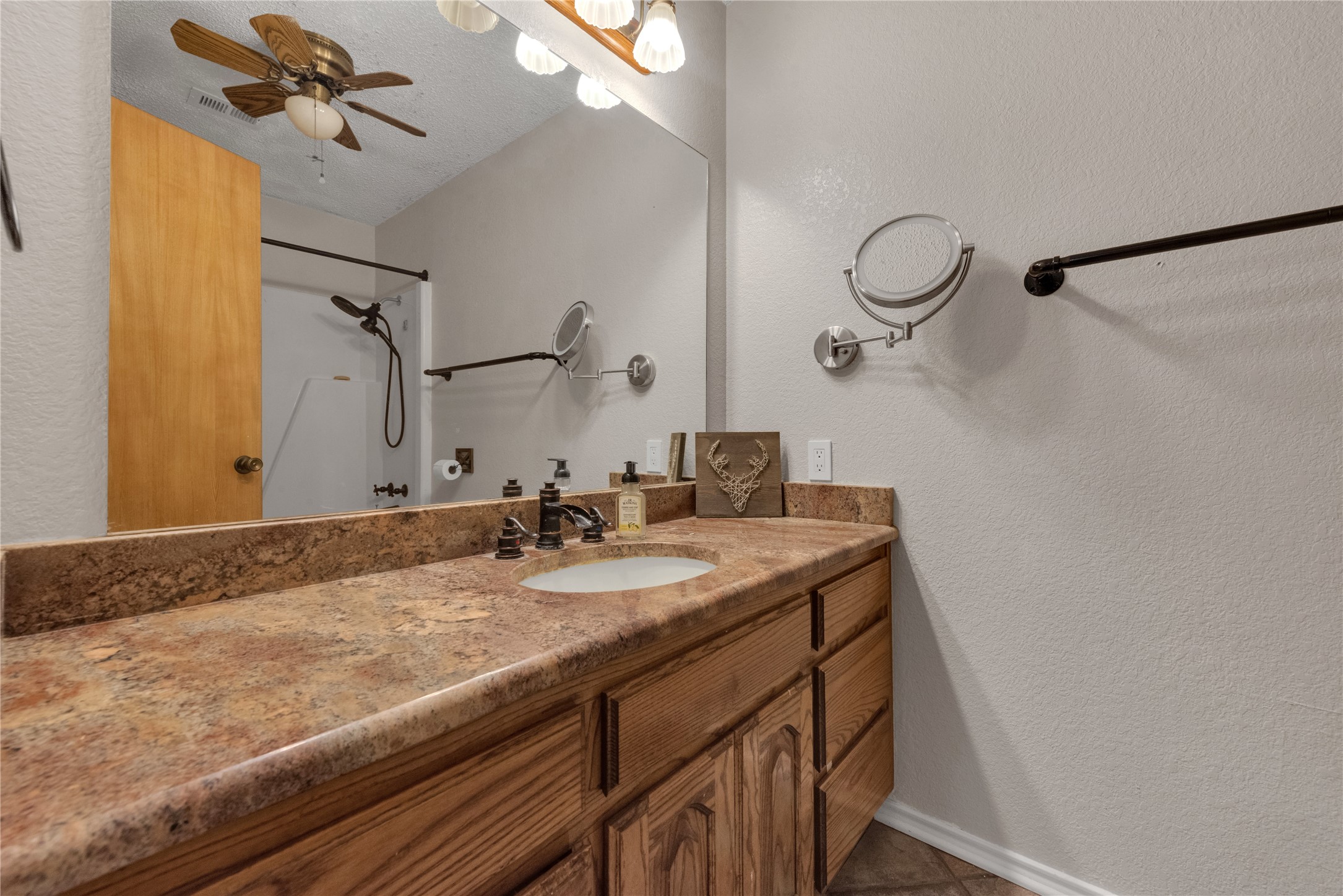 2321 County Road 2360 Decatur TX 76234