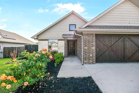 401 N Montague Street Pilot Point TX 76258