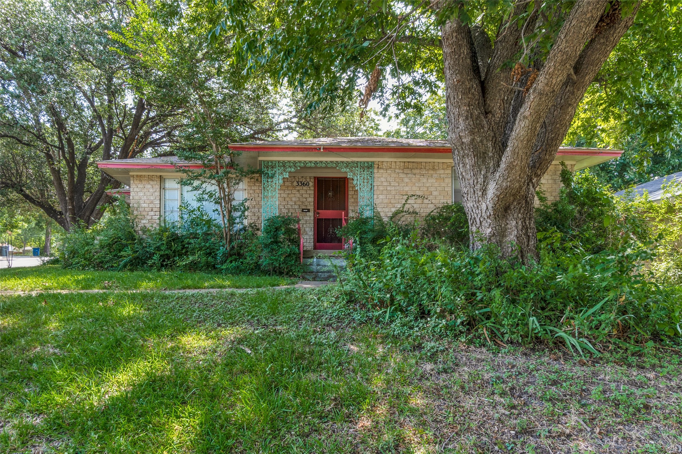 3360 La Verne Avenue Dallas TX 75227