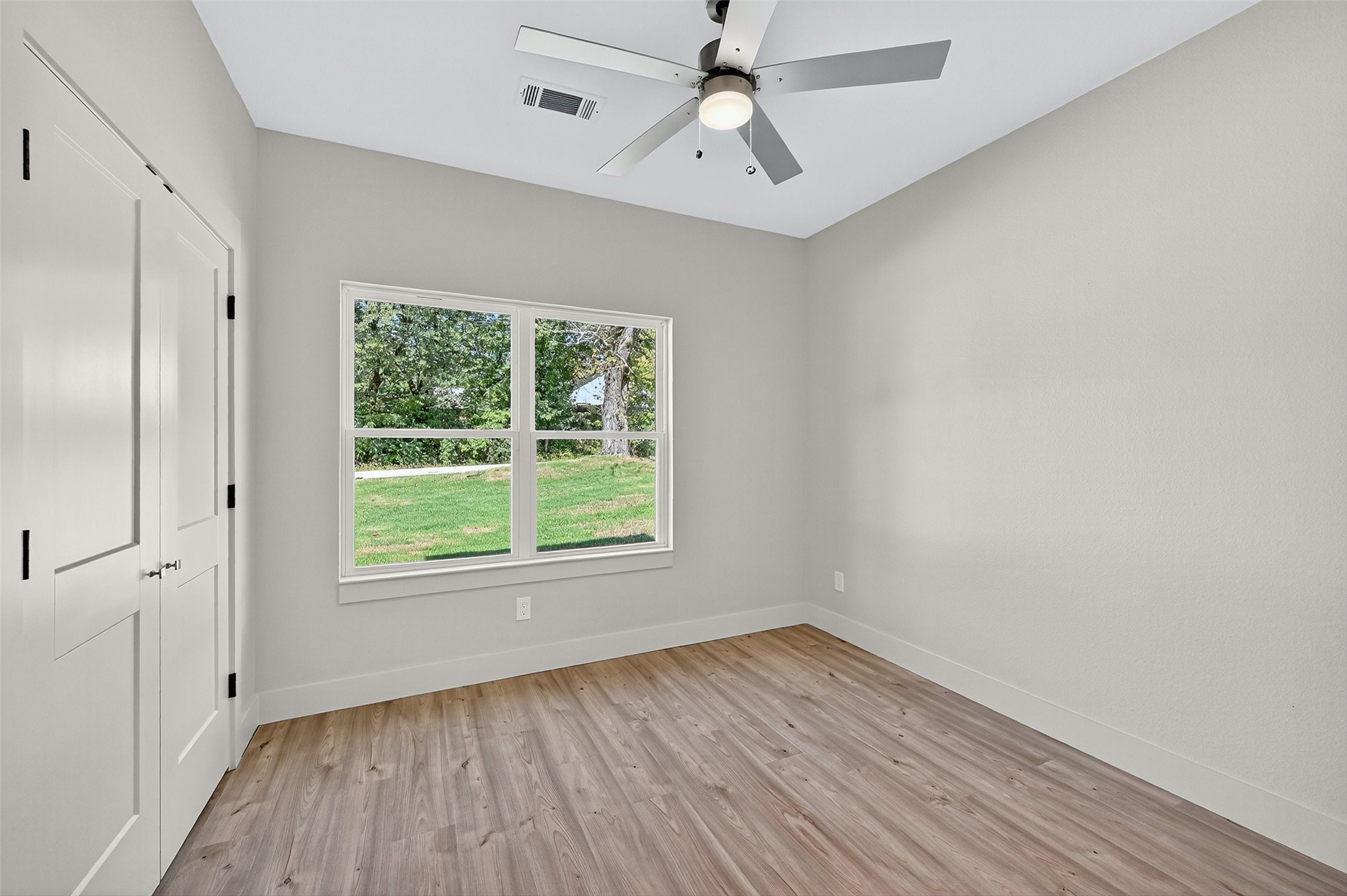 2520 S Scullin Avenue Denison TX 75020