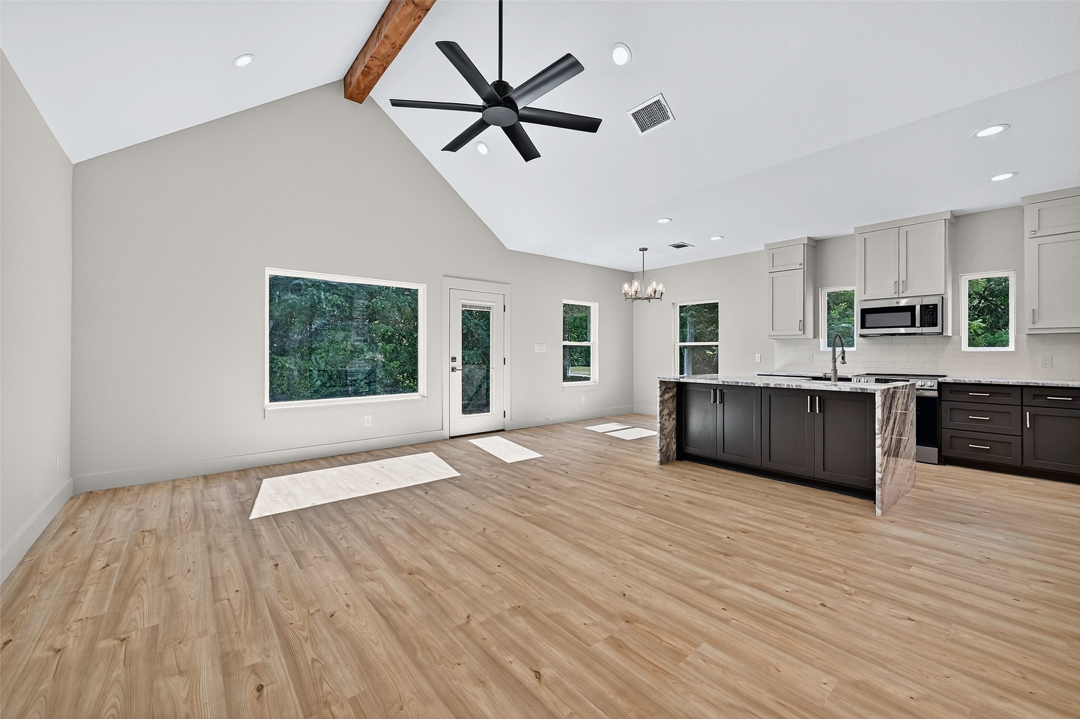 2520 S Scullin Avenue Denison TX 75020