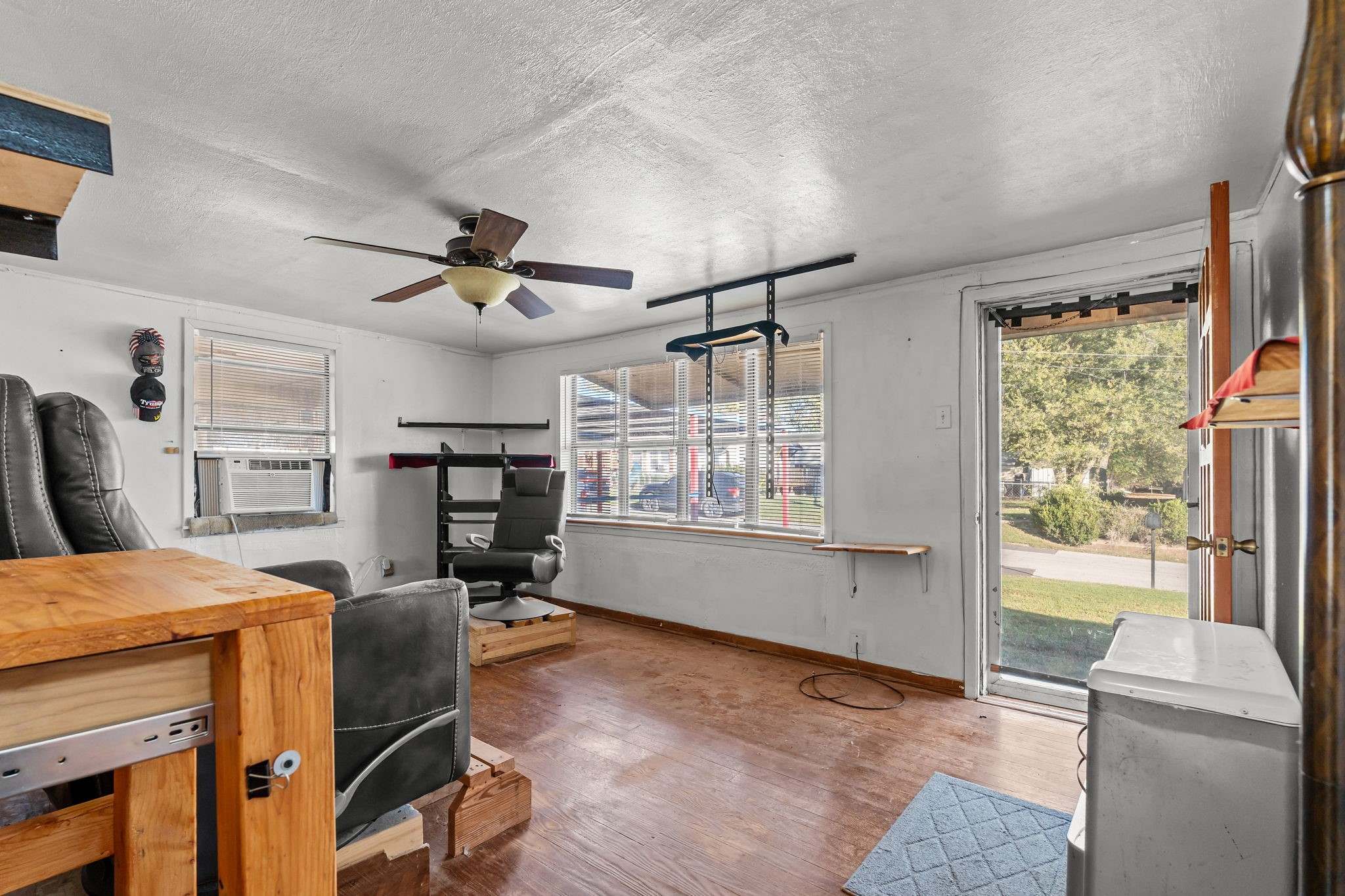 205 College Street Chico TX 76431