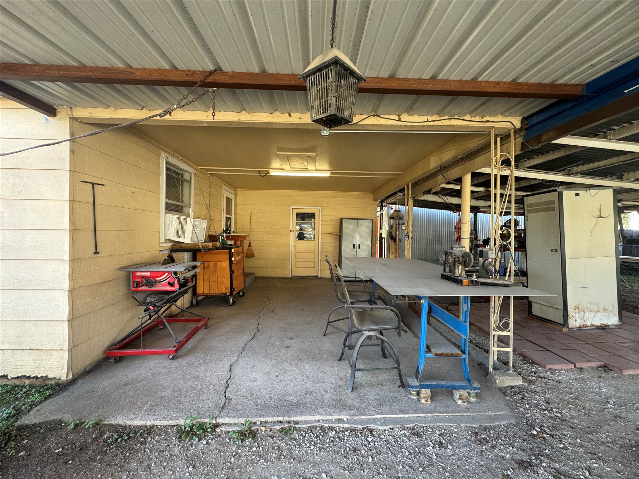 205 College Street Chico TX 76431