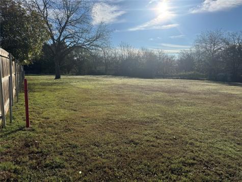 205 College Street Chico TX 76431