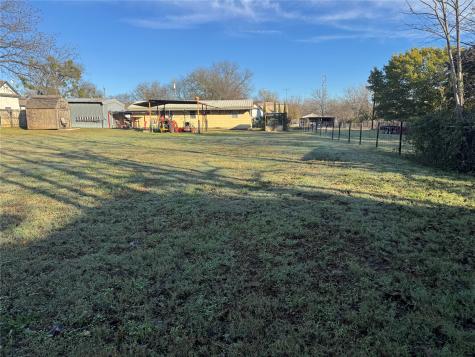 205 College Street Chico TX 76431