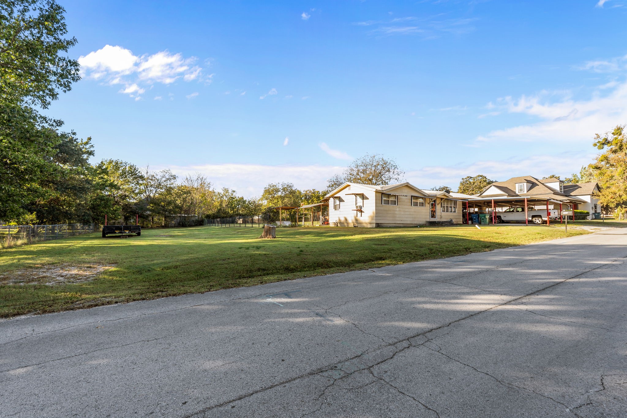 205 College Street Chico TX 76431