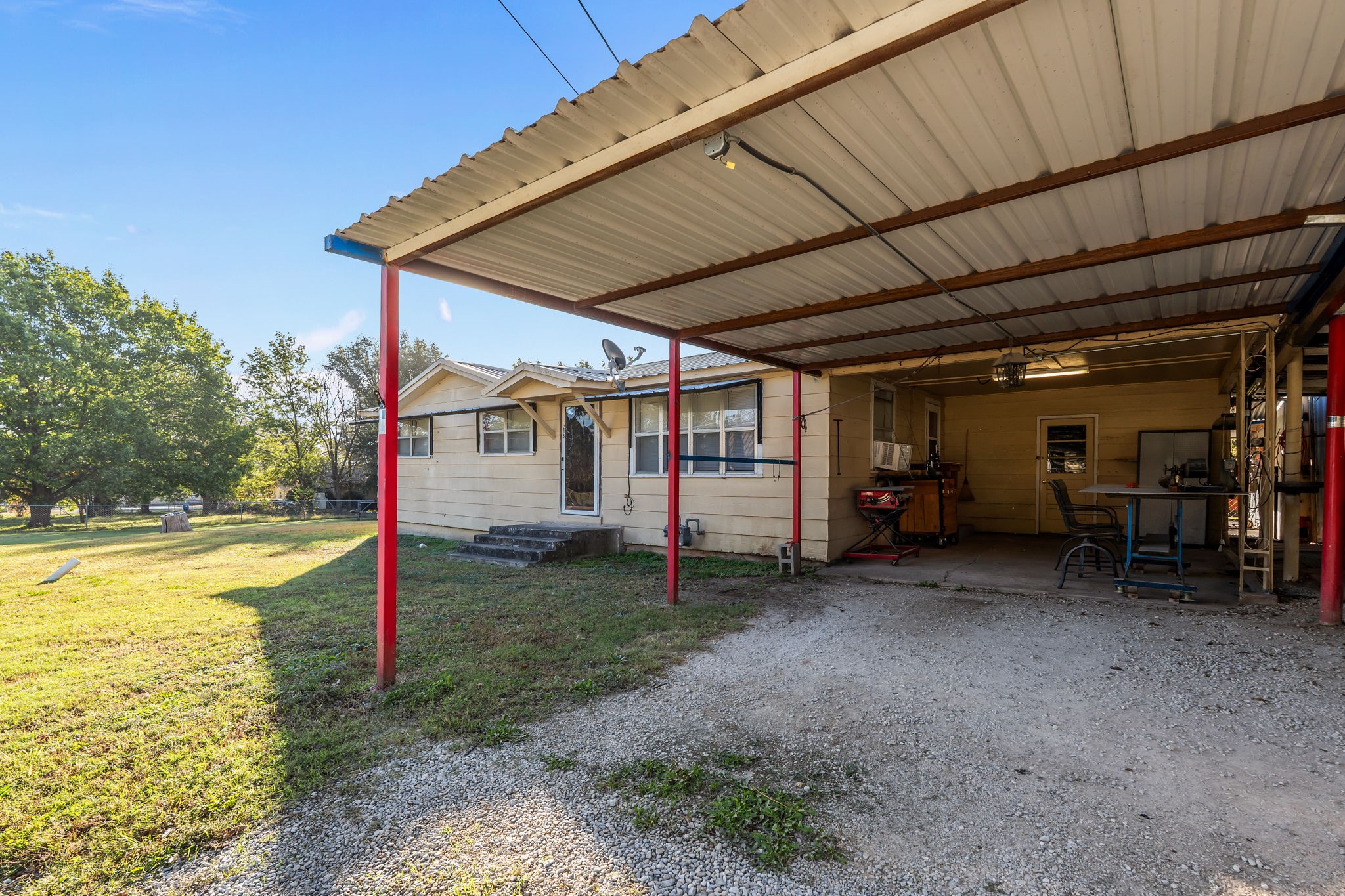 205 College Street Chico TX 76431