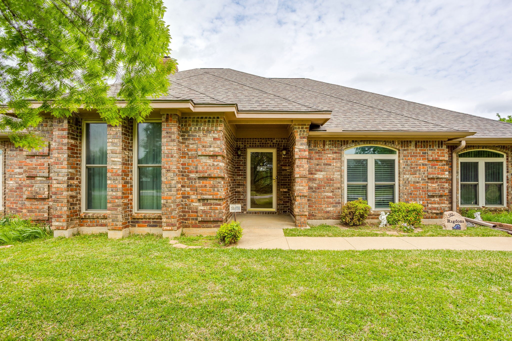 6100 Autumn Breeze Circle Fort Worth TX 76140
