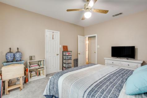6100 Autumn Breeze Circle Fort Worth TX 76140