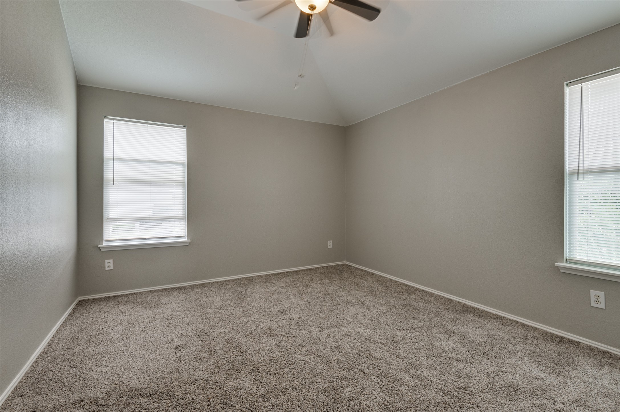817 Pryor Drive Arlington TX 76001