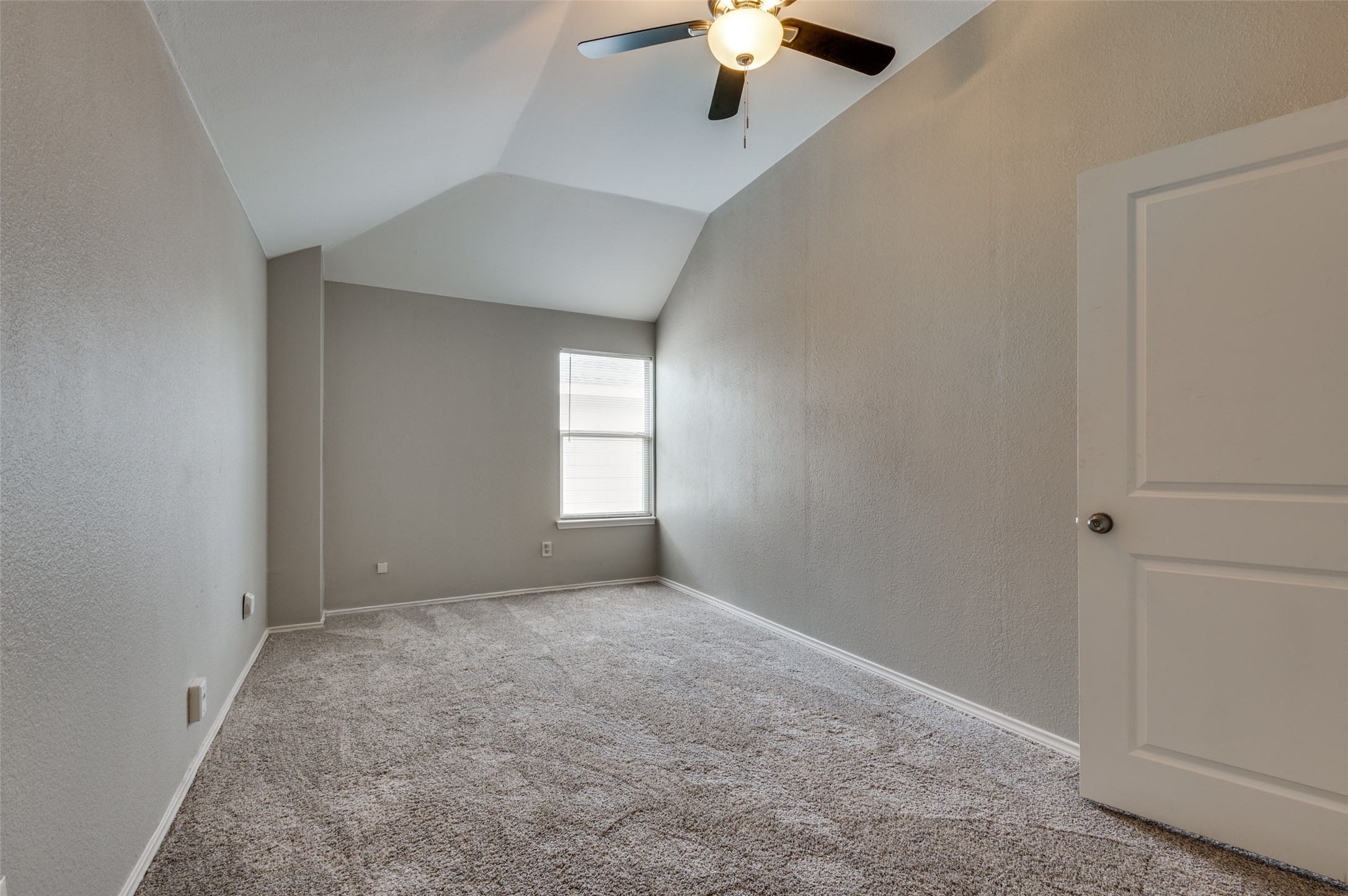 817 Pryor Drive Arlington TX 76001