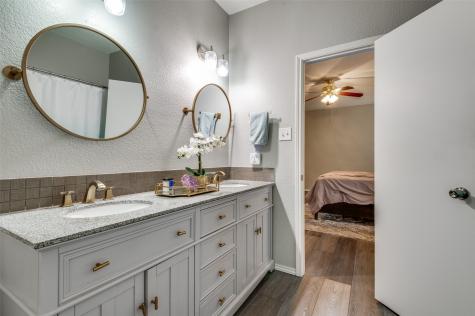 817 Pryor Drive Arlington TX 76001