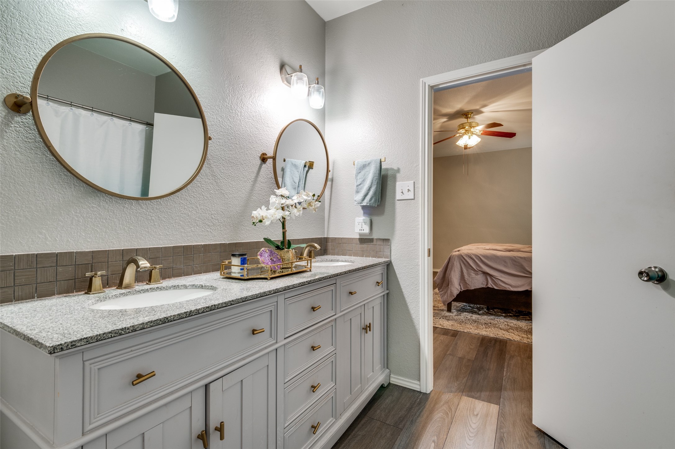 817 Pryor Drive Arlington TX 76001