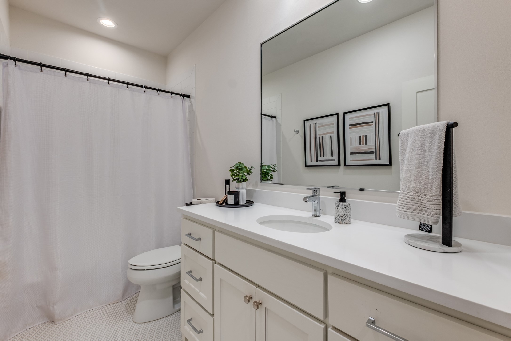 5803 Martel Avenue Dallas TX 75206