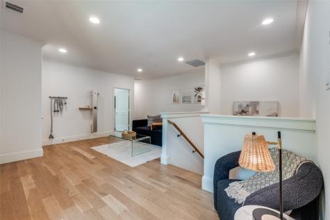 5803 Martel Avenue Dallas TX 75206