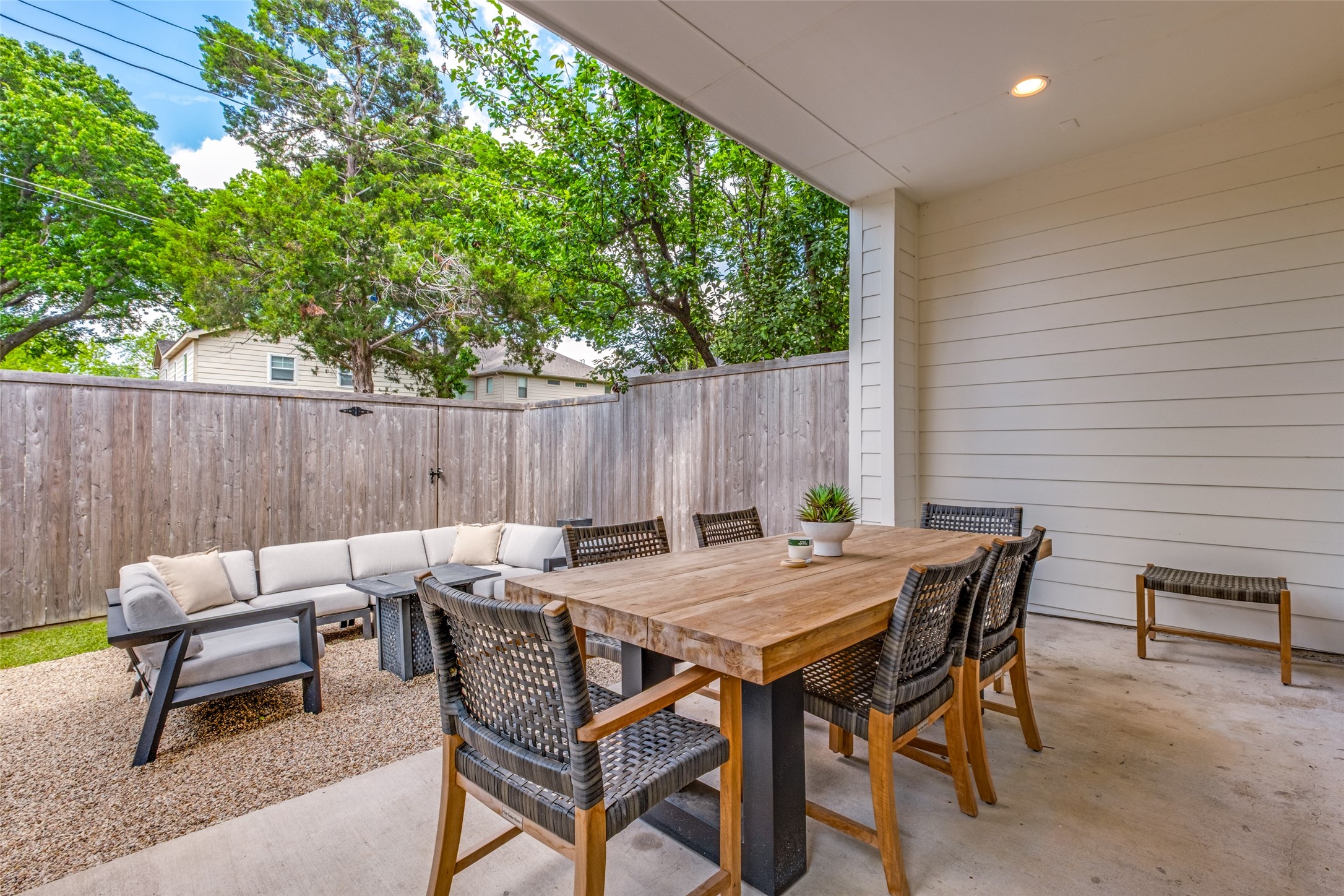 5803 Martel Avenue Dallas TX 75206