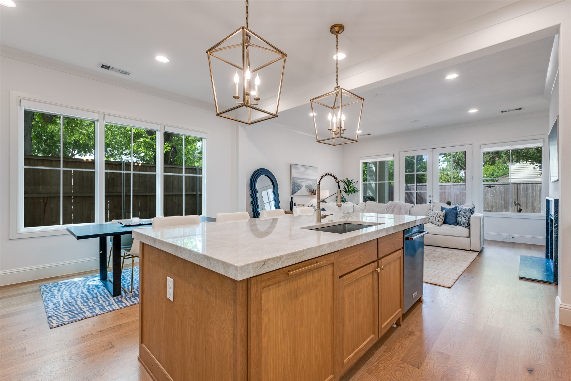 5803 Martel Avenue Dallas TX 75206
