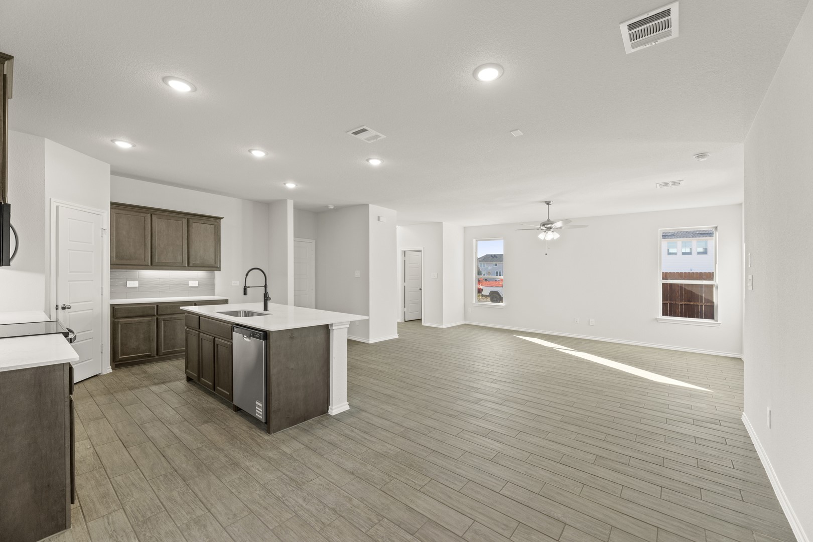 1700 Edgeway Drive Aubrey TX 76227