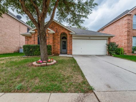 809 Missouri Lane Saginaw TX 76131
