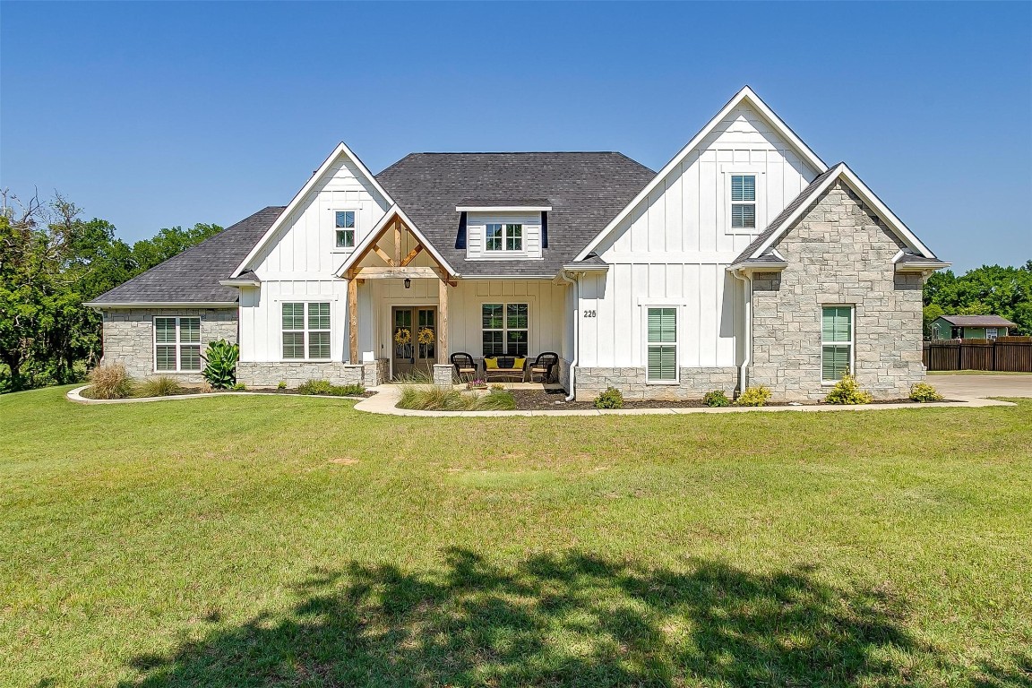 225 Fox Lane Burleson TX 76028
