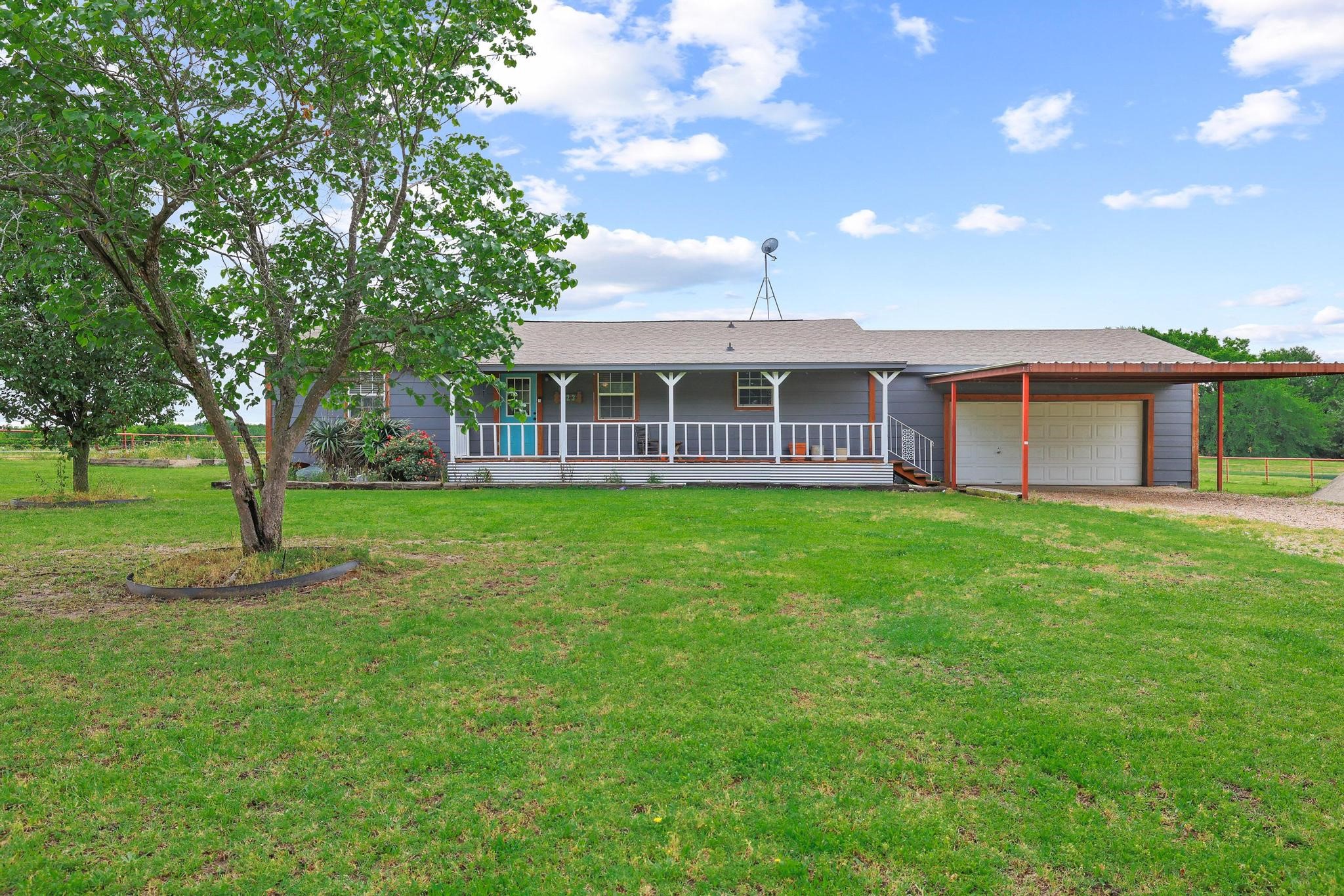 323 County Road 3804 Wolfe City TX 75496